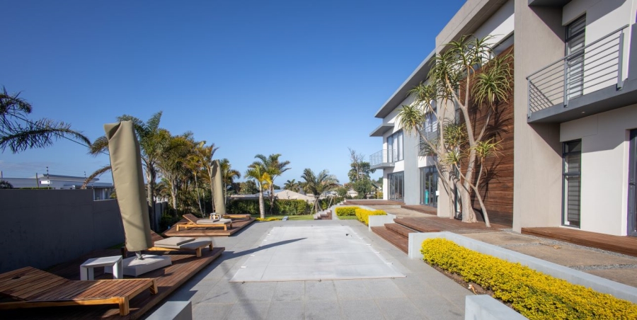 To Let 5 Bedroom Property for Rent in Nahoon Beach Eastern Cape